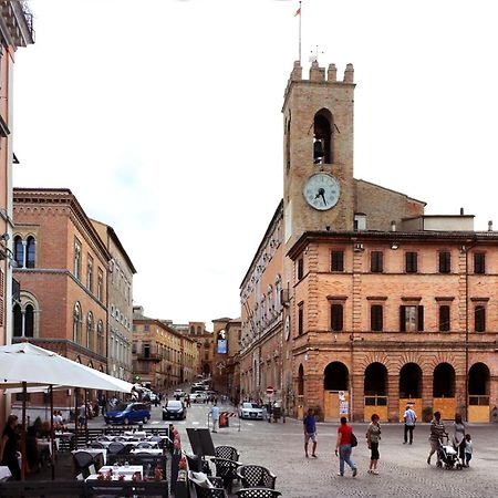 Osimo Nel Cuore Del Centro, Free Wi-Fi E Netflix公寓 外观 照片